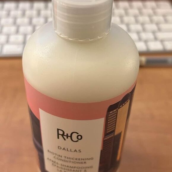 NEW SEALED R+Co Dallas Biotin Thickening Conditioner - Picture 1 of 2